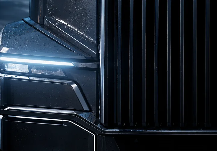 Precision truck braking and chassis detail